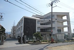  大東市立南郷中学校の画像1