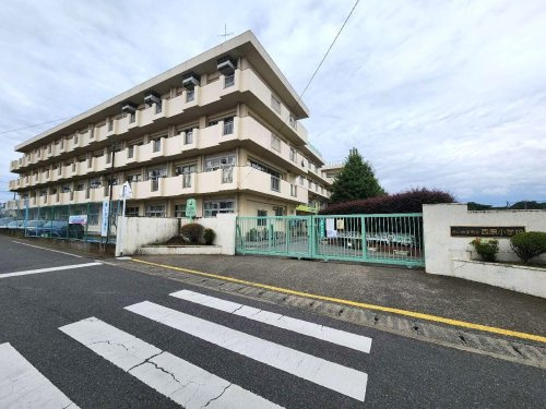 西原小学校の画像
