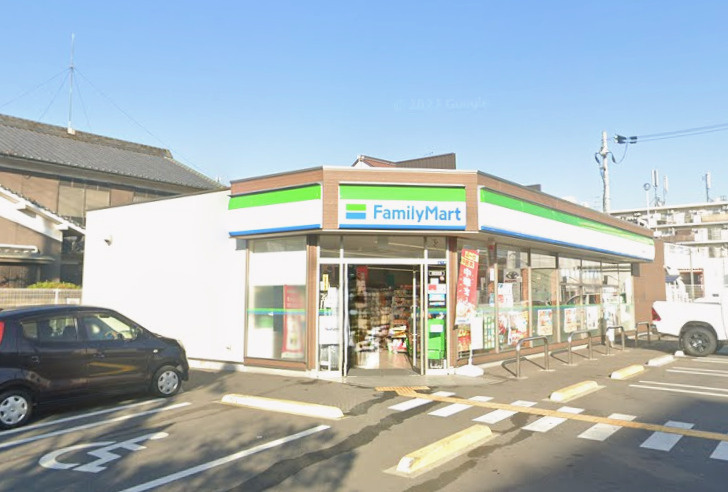 ファミリーマート柏原本郷三丁目店の画像