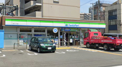 ファミリーマート 桜川二丁目店の画像1