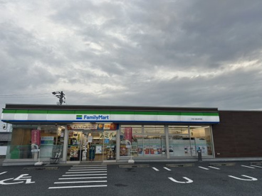 ファミリーマート 小牧入鹿出新田店の画像1