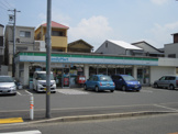 ファミリーマート京屋西湊店