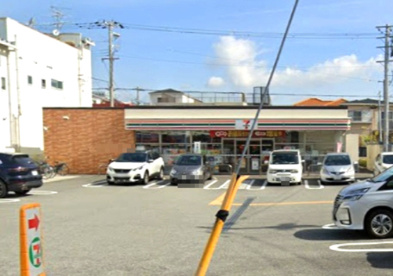 セブンイレブン 西宮中前田町店の画像1