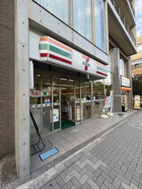 セブン-イレブン渋谷千駄ヶ谷1丁目店の画像1