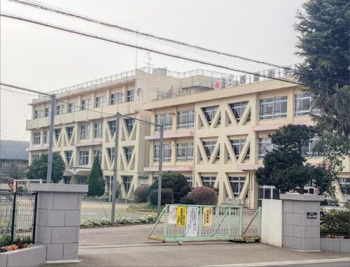 所沢市立西富小学校の画像