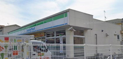 ファミリーマート 立川通り店の画像1