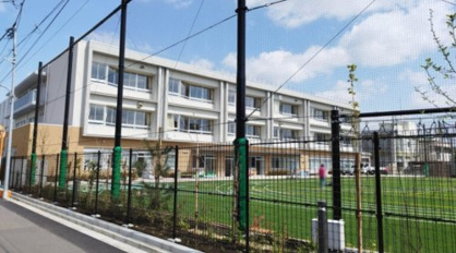 西が丘小学校の画像2