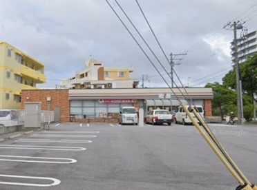 セブンイレブン那覇仲井真店の画像1