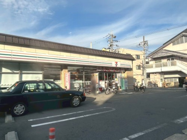 セブンイレブン 鹿王院駅前店の画像1