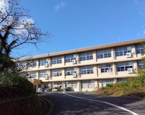 富士宮市立富士根北中学校の画像