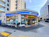 ローソン 厚木中央公園東店