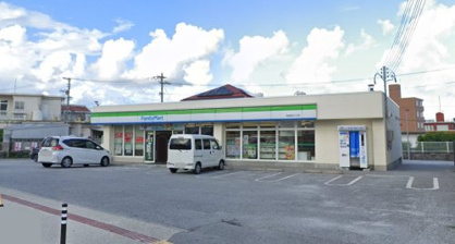 ファミリーマート 南城馬天入口店の画像1