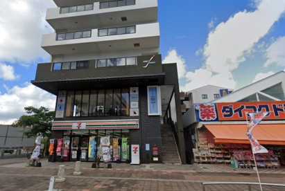セブンイレブン 那覇小禄駅前店の画像1