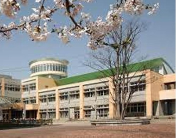 南陽市立赤湯小学校の画像1