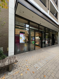 まいばすけっと六本木1丁目の画像1