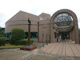 牛久市立中央図書館の画像