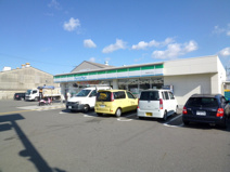 ファミリーマート宝塚御所の前店