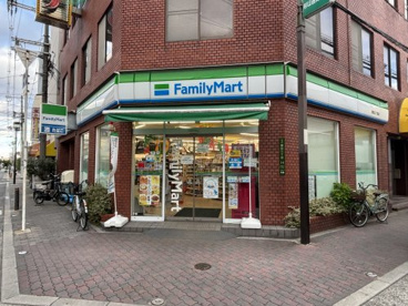 ファミリーマート 関目三丁目店の画像1