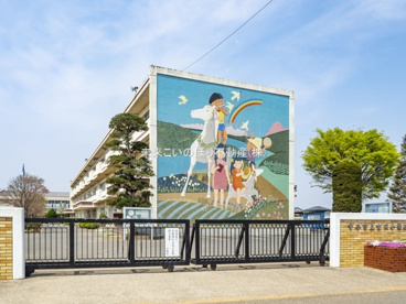 幸手市立吉田小学校の画像1