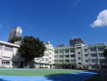 豊島区立　朋有小学校の画像1