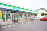 ファミリーマート 六木四丁目店