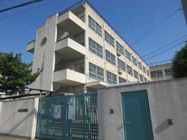 東大阪市立英田南小学校の画像1