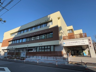足立区立やよい図書館