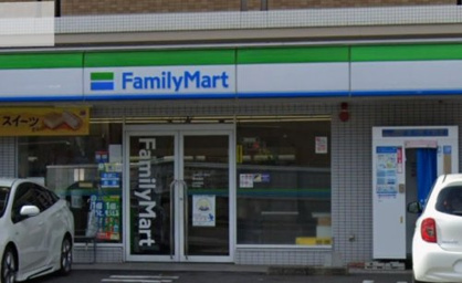 ファミリーマート 鏡池通店の画像1