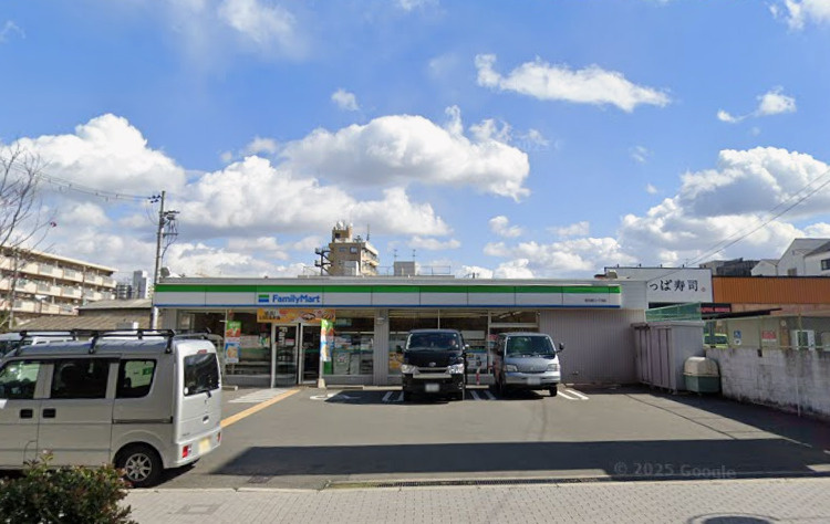 ファミリーマート鶴見諸口一丁目店