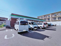 ファミリーマート 日限山四丁目店