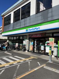 ファミリーマート 板橋前野町六丁目店の画像1