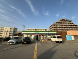 ファミリーマート 伊丹緑ヶ丘店