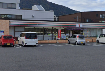セブンイレブン 広島県病院西店の画像1