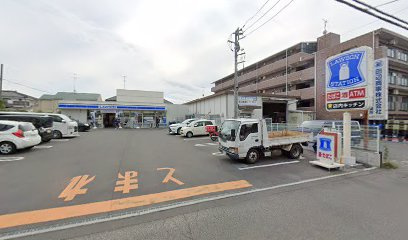 ローソン 大和深見台四丁目店の画像1