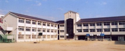 兵庫中学校の画像1