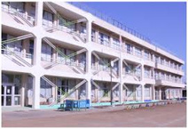 小学校 本郷小学校