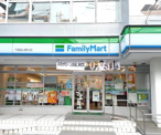 ファミリーマート 千歳烏山駅北店