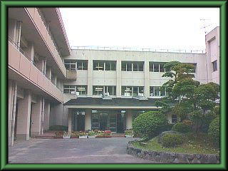 生駒市立 あすか野小学校の画像1
