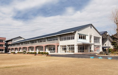 城西小学校