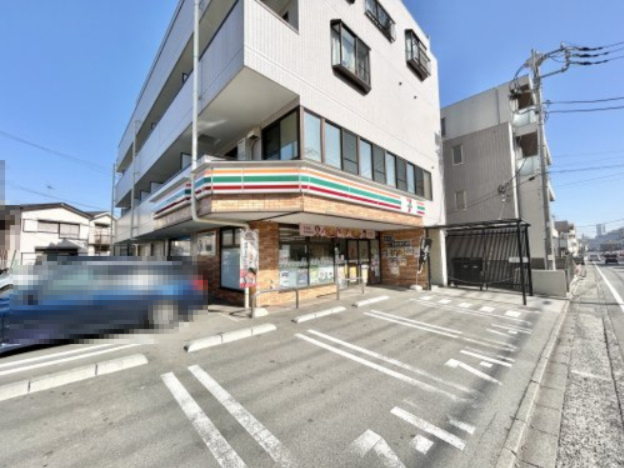 セブンイレブン横浜坂本町店
