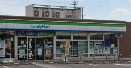ファミリーマート 小牧上末店の画像1