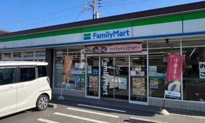 ファミリーマート 稲永店の画像1