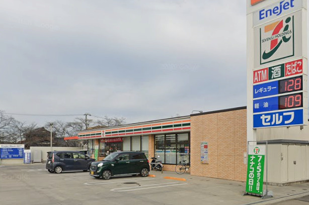 セブンイレブン 春日井高蔵寺町SS店の画像