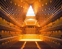 東京オペラシティ