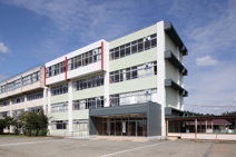 毛呂山町立毛呂山中学校