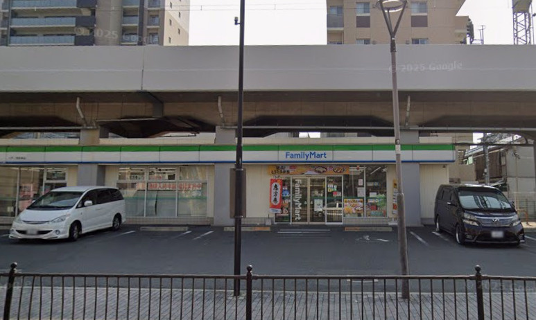 ファミリーマート八戸ノ里駅東店の画像