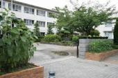 貝塚市立第一中学校の画像