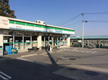 ファミリーマート 城西大学前店