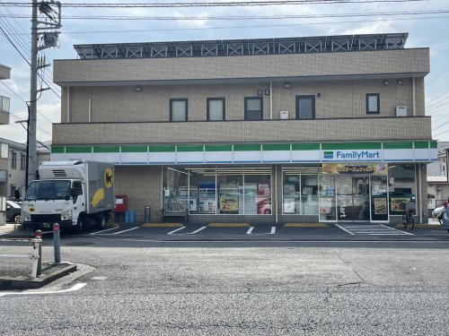 ファミリーマート六浦4丁目店