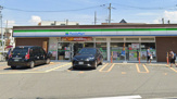 ファミリーマート 岸里東二丁目店